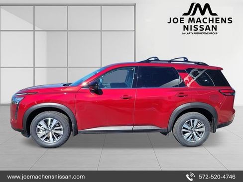 New 2026 Nissan Pathfinder SL AWD/4WD image 3