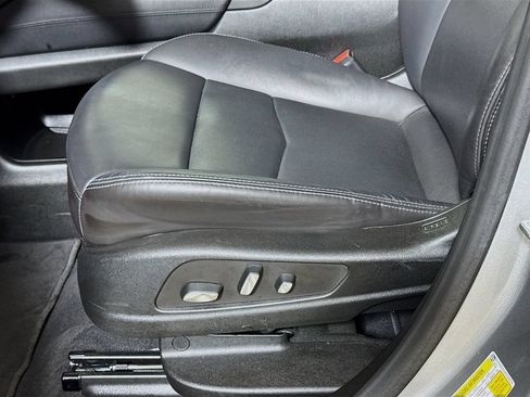 Certified 2025 Cadillac XT5 Premium Luxury FWD image 18