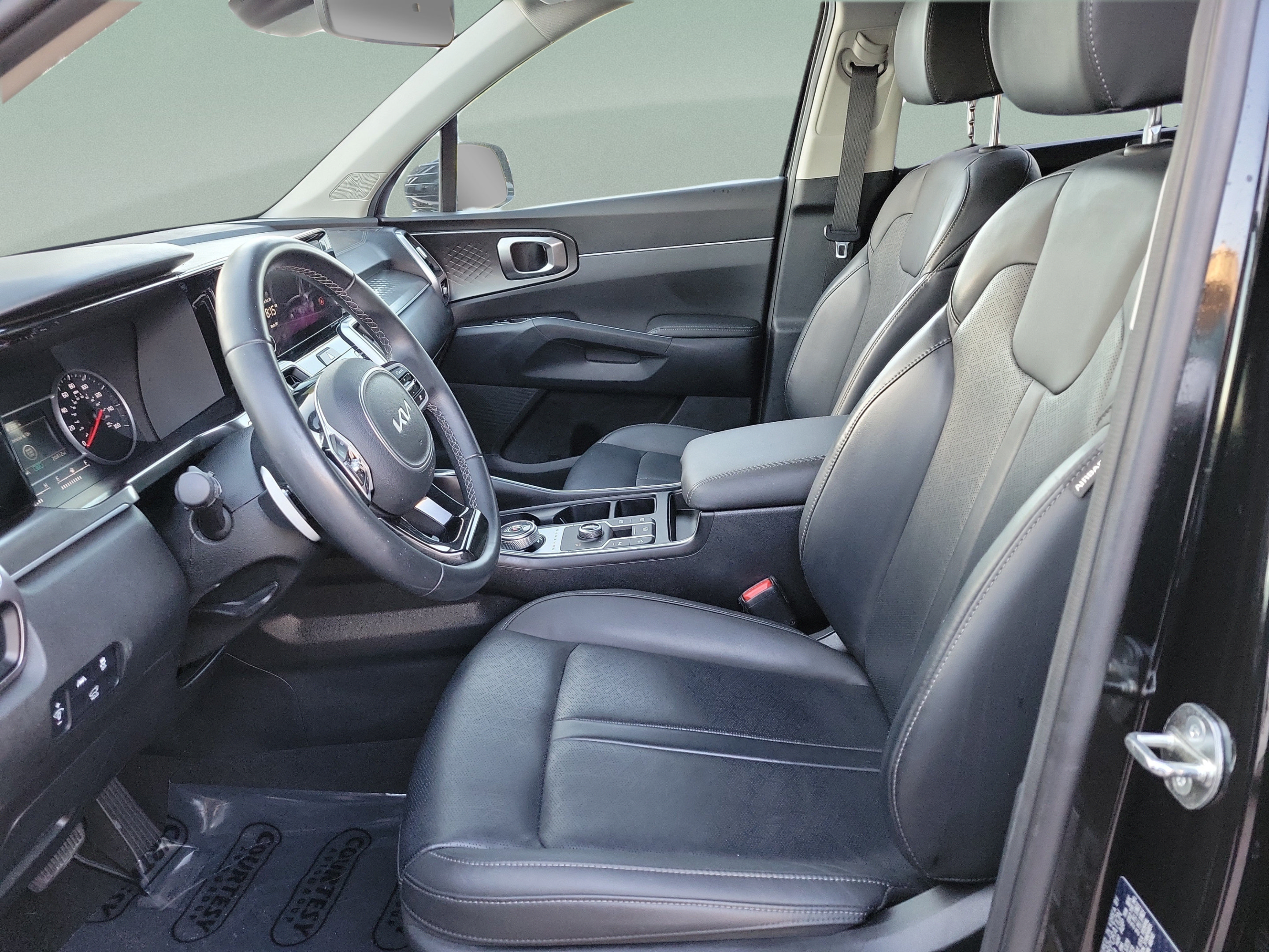 Certified 2023 Kia Sorento EX AWD/4WD image 16