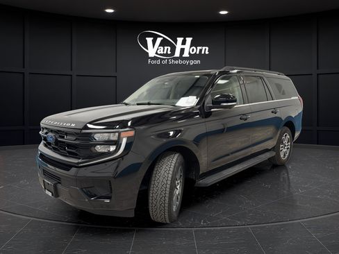 Used 2025 Ford Expedition Max Active AWD/4WD image 3