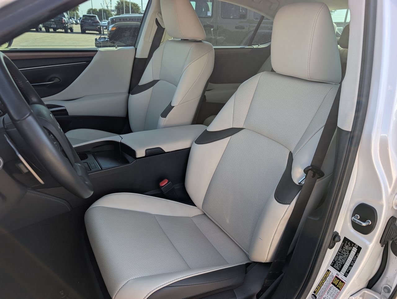 Used 2025 Lexus ES 350 w/ Premium Package FWD image 25