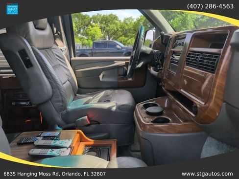 Used 2003 GMC Savana 3500 RWD image 26