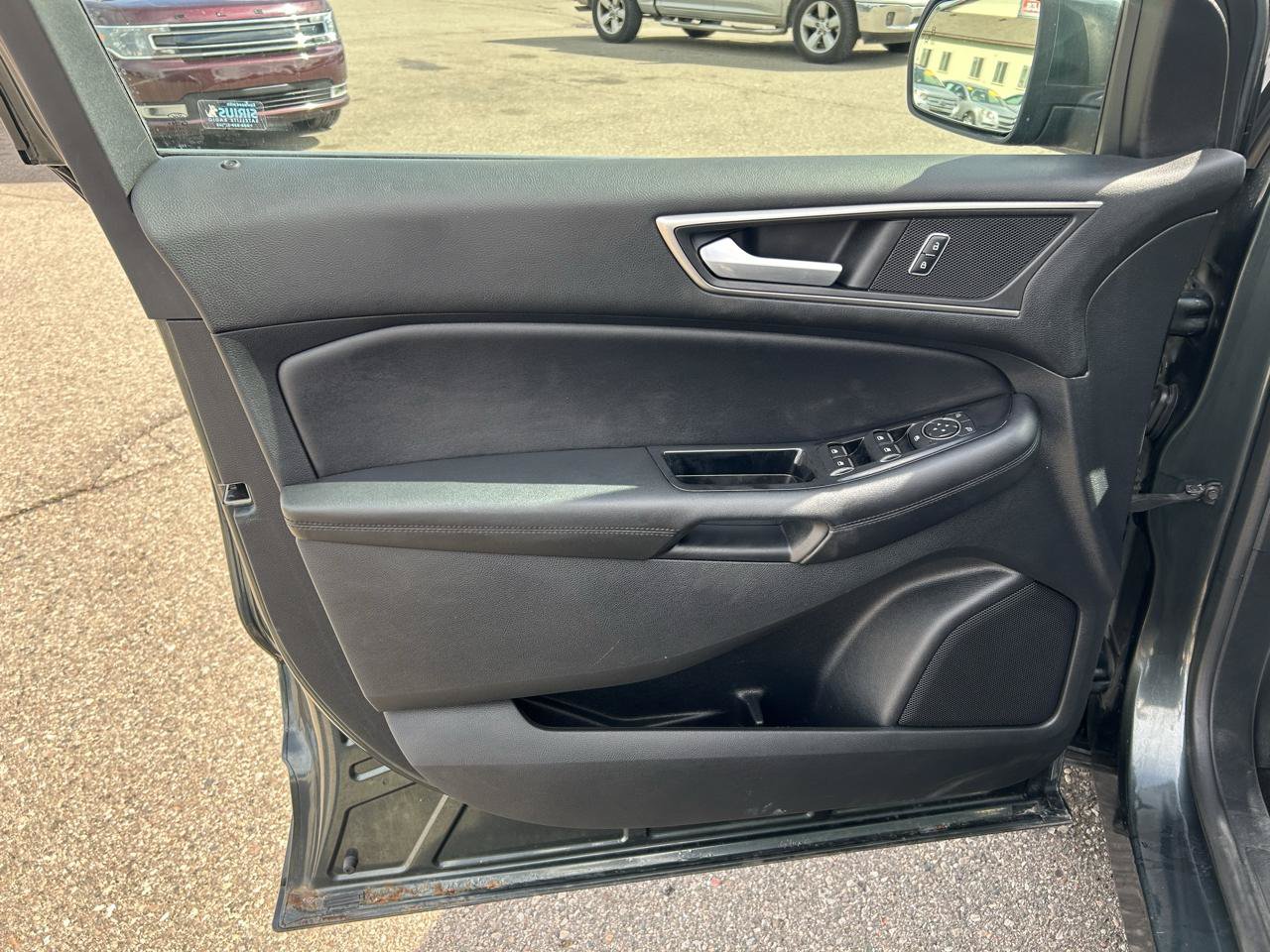 Used 2015 Ford Edge SEL w/ Equipment Group 201A FWD image 14