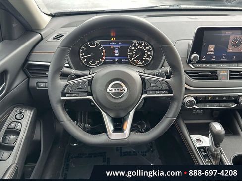 Used 2019 Nissan Altima 2.5 SR w/ SR Premium Package image 14