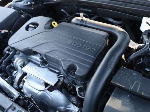 Used 2024 Chevrolet Malibu RS image 8