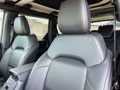 Used 2026 Ford Bronco Badlands AWD/4WD image 12