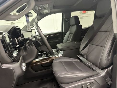 New 2026 GMC Sierra 1500 Elevation w/ Elevation Premium Package AWD/4WD image 19