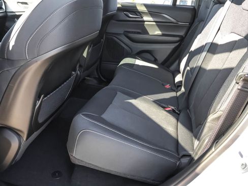 New 2025 Jeep Grand Cherokee Laredo X image 14