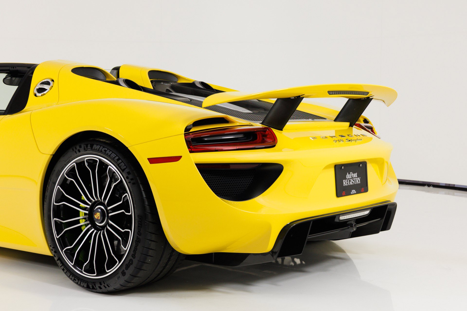 Used 2015 Porsche 918 Spyder AWD/4WD image 73