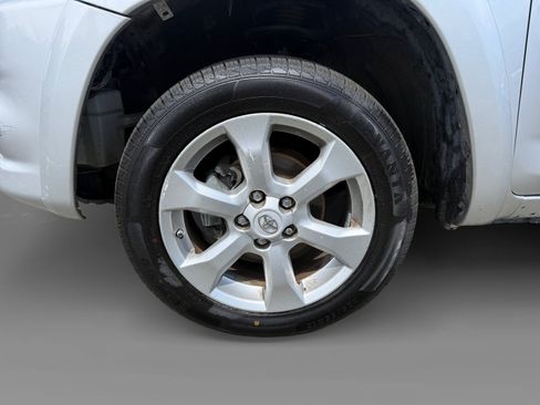 Used 2010 Toyota RAV4 Limited FWD image 9
