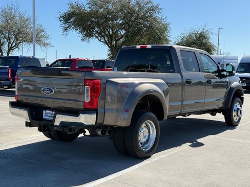 Used 2019 Ford F450 XL w/ Power Equipment Group image 8
