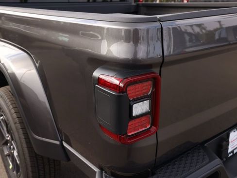 New 2026 Jeep Gladiator Sport image 7