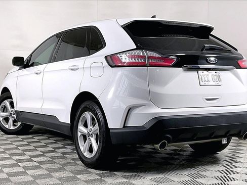 Used 2019 Ford Edge SE w/ SE Fleet Driver's Package image 12