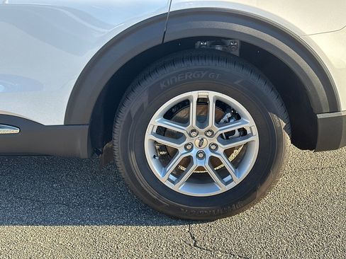 New 2025 Ford Explorer Active w/ Active Comfort Package image 43