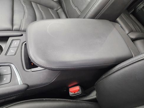 Used 2023 Cadillac XT6 Sport w/ Platinum Package image 40