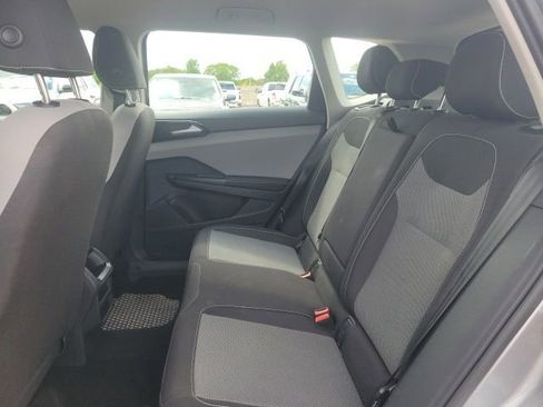 Used 2024 Volkswagen Taos S FWD image 13