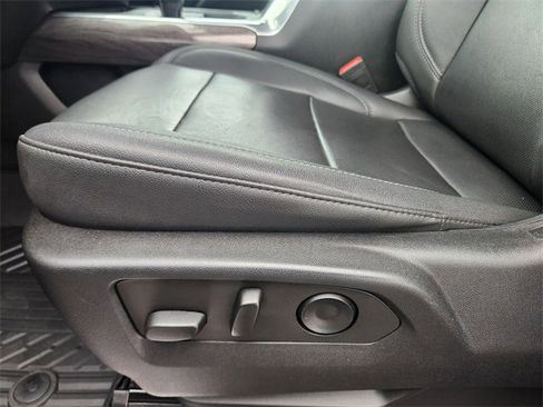 Used 2022 Chevrolet Silverado 1500 LTZ image 9