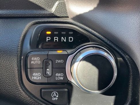 Used 2019 RAM 1500 Big Horn image 13