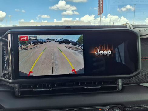 New 2026 Jeep Wrangler Unlimited Rubicon AWD/4WD image 15