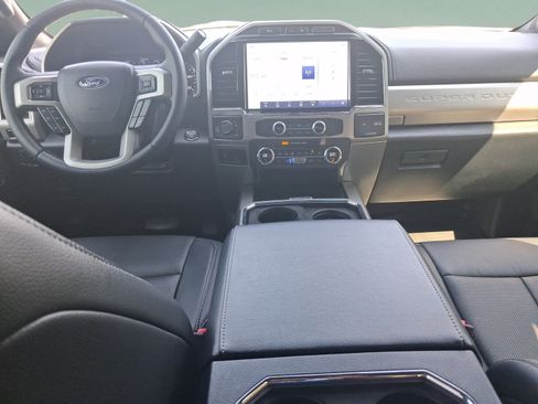 Used 2022 Ford F250 Lariat w/ Lariat Ultimate Package AWD/4WD image 15