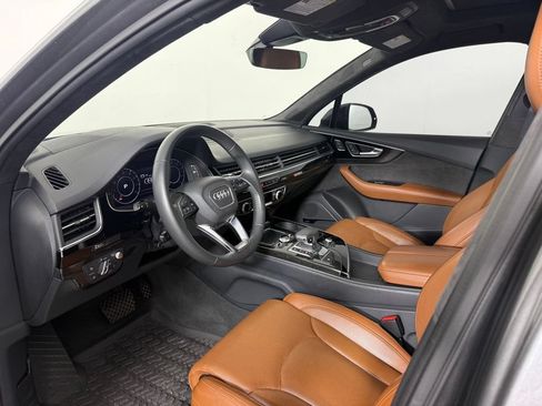 Used 2019 Audi Q7 3.0T Prestige w/ Prestige Package AWD/4WD image 4