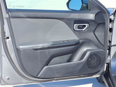 Used 2025 Kia K4 FWD image 26