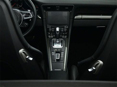 Used 2019 Porsche 911 Turbo S image 3