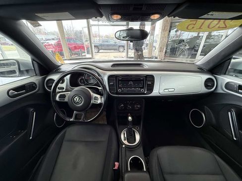Used 2015 Volkswagen Beetle 1.8T image 43