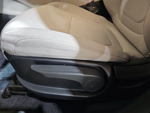 New 2026 Hyundai Tucson SE image 27