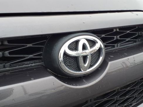 Used 2018 Toyota 4Runner SR5 image 25