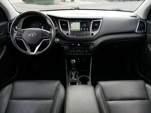 Used 2017 Hyundai Tucson Limited w/ Limited Ultimate Package 03 AWD/4WD image 10