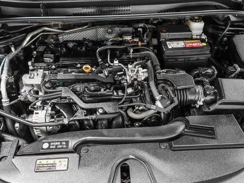 Certified 2023 Toyota Corolla LE image 28