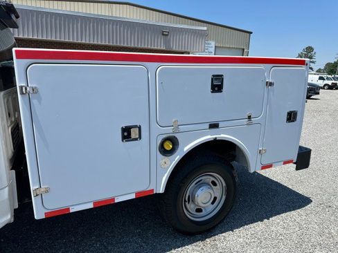 Used 2018 Ford F250 XL w/ Power Equipment Group RWD image 18