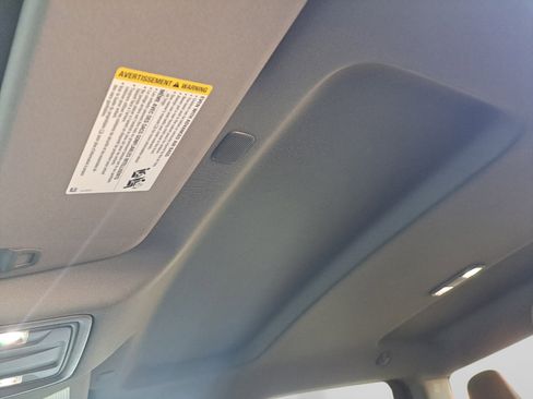 Used 2023 GMC Sierra 1500 Elevation image 10