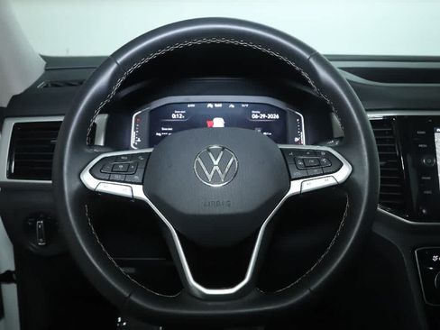 Used 2023 Volkswagen Atlas SEL AWD/4WD image 23