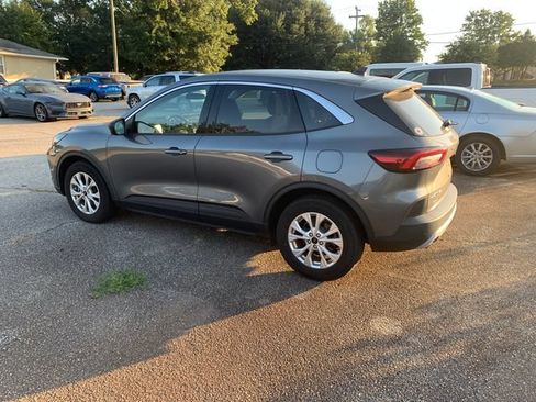 Used 2023 Ford Escape Active w/ Tech Pack #1 FWD image 6