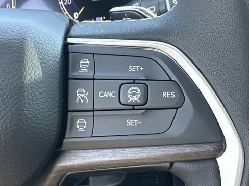 New 2026 Jeep Grand Cherokee Altitude AWD/4WD image 26