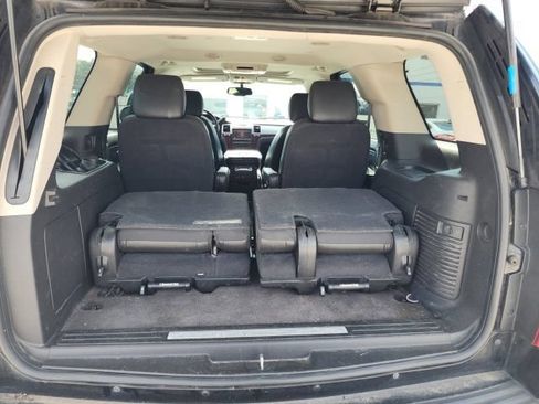 Used 2011 Cadillac Escalade Luxury AWD/4WD image 31