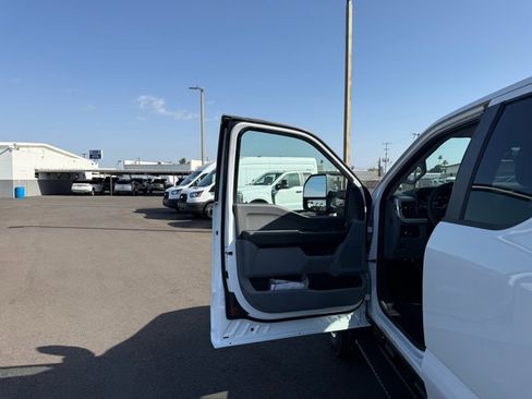 New 2026 Ford F550 4x4 Supercab Super Duty image 11