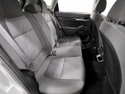 Certified 2024 Kia Seltos LX image 17