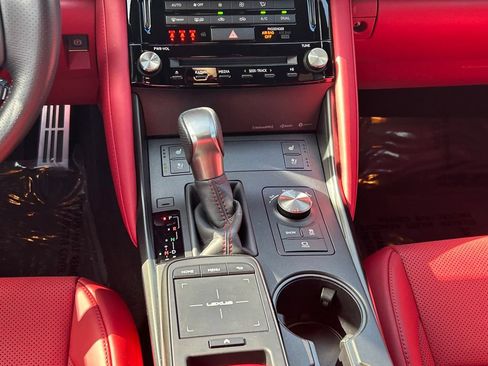 Used 2025 Lexus IS 500 RWD image 21