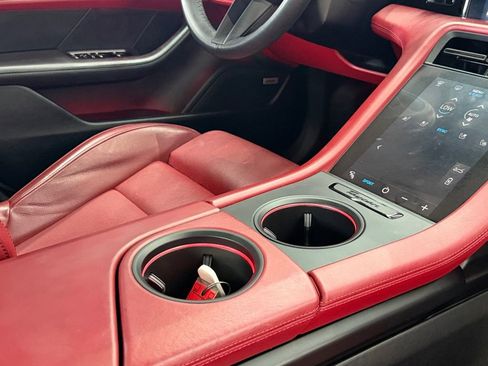 Used 2020 Porsche Taycan 4S image 35