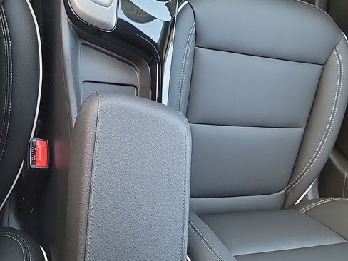 New 2026 Buick Envista Sport Touring w/ Studio Series image 18