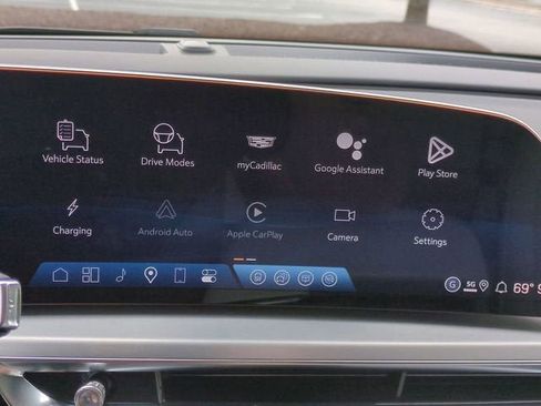 New 2026 Cadillac Lyriq Luxury RWD image 13
