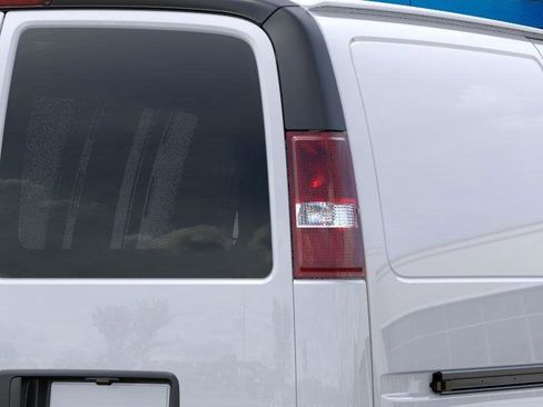 New 2025 Chevrolet Express 2500 image 11