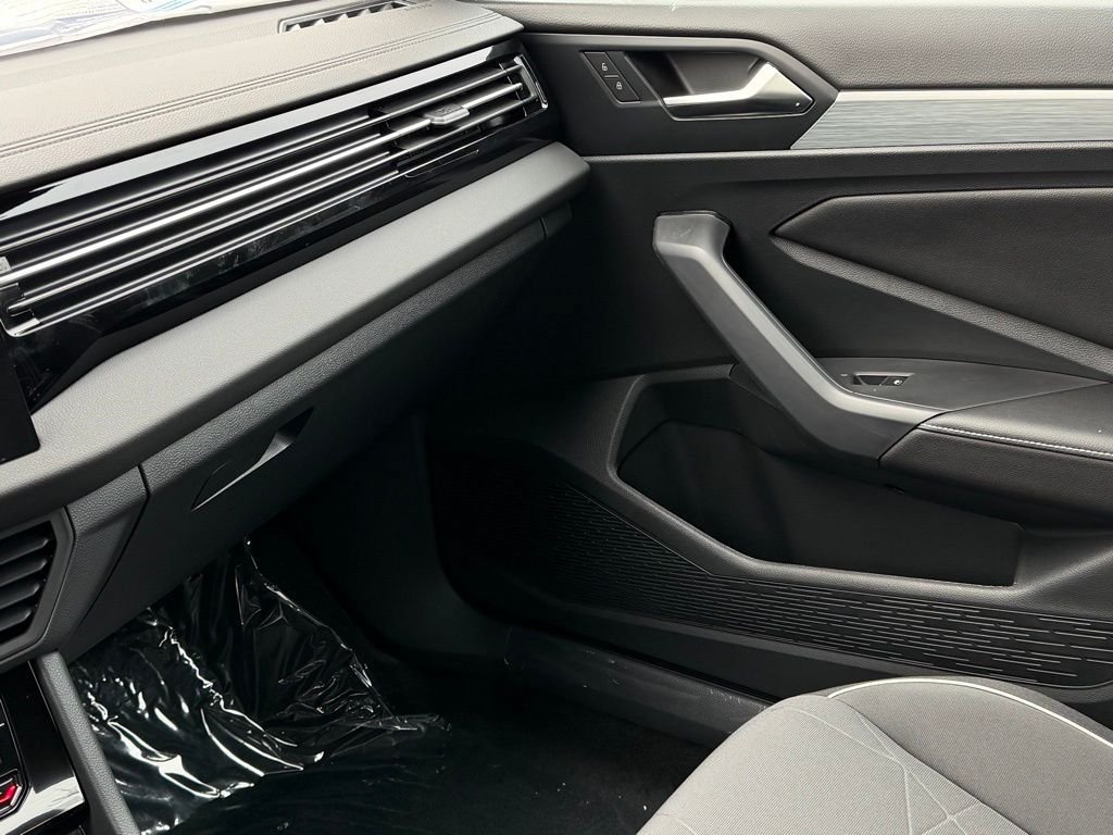 New 2026 Volkswagen Jetta Sport FWD image 32