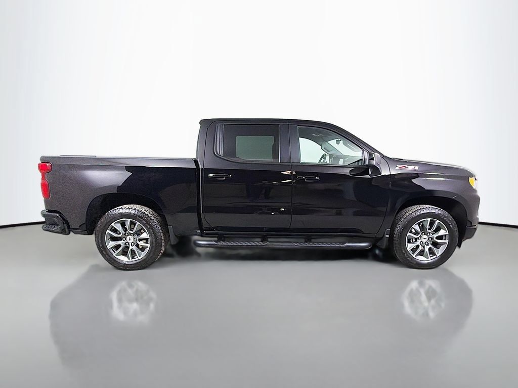 Used 2026 Chevrolet Silverado 1500 RST AWD/4WD image 5