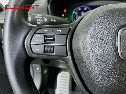 Used 2024 Honda Accord Sport image 14