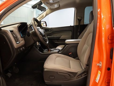 Used 2019 Chevrolet Colorado W/T w/ WT Convenience Package image 4