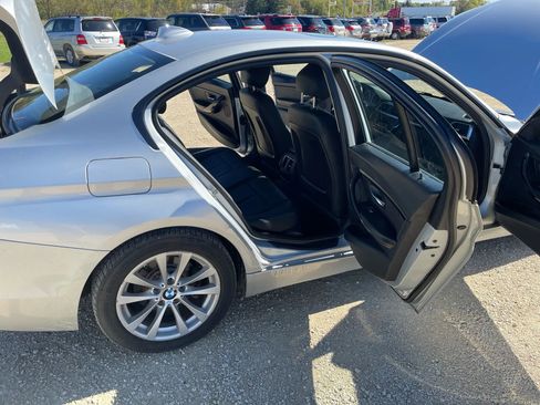 Used 2016 BMW 320i xDrive 320i xDrive Sedan 4D image 12